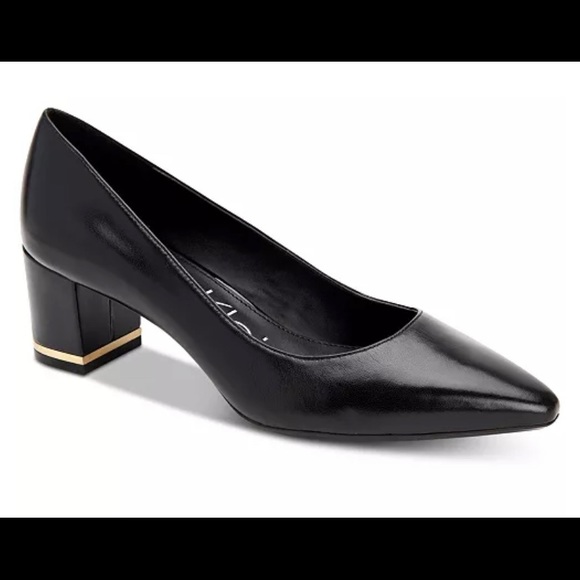 Womens Calvin Klein almond toe pump - Picture 1 of 7